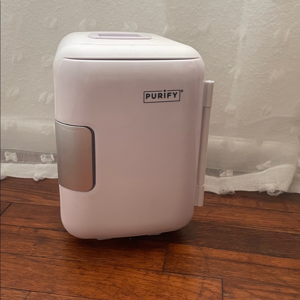 Purify Compact White Mini Fridge